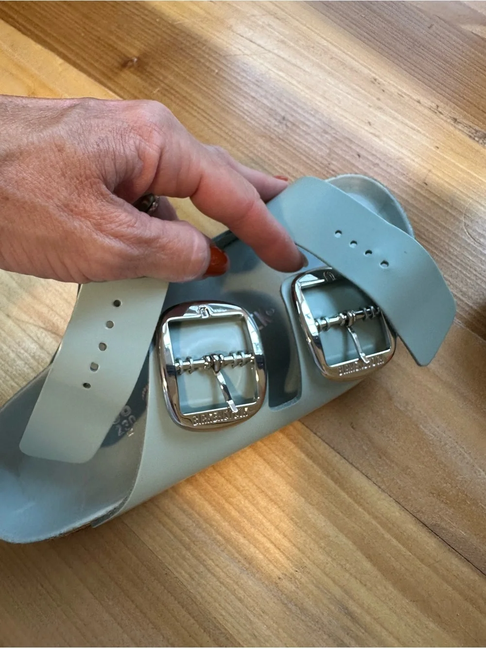 Arizona Big Buckle Natural Leather Patent in Surf Green Size 36